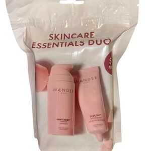 Wander Skincare Essentials Duo Drift Away Cleanser/Dive In Moisturizer